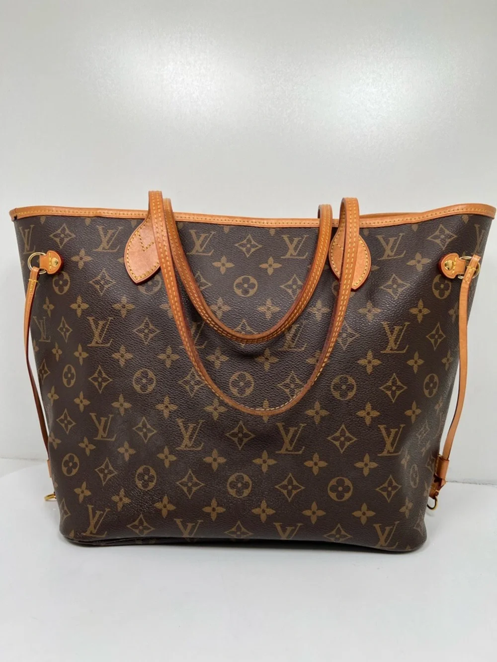 Louis Vuitton Neverfull MM - Picture 4 of 10